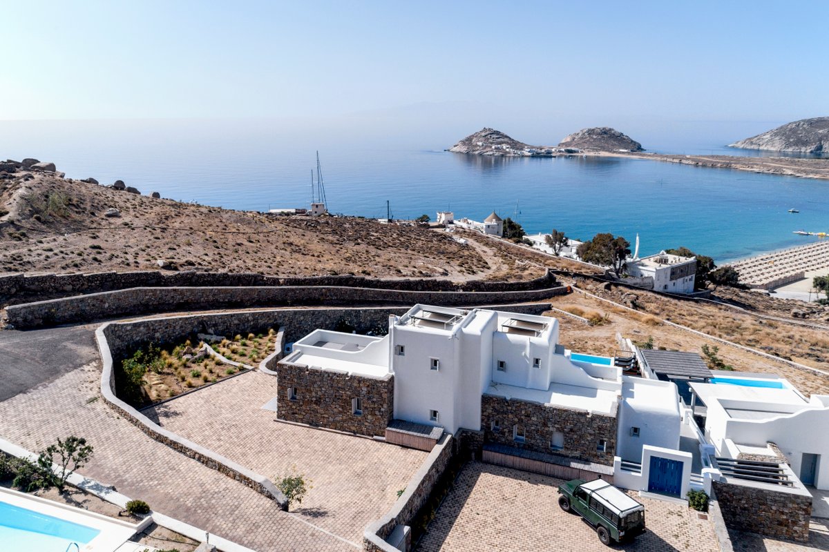 Dream View 2′ walk to beach by Red Windmill Villas