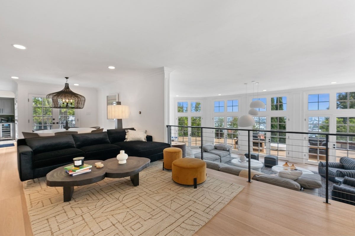 The Hilldale – Luxury Villa gallery image 5