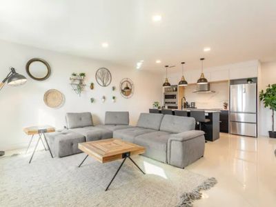 The Ultimate Plateau Retreat – 10BR Sleeps 24