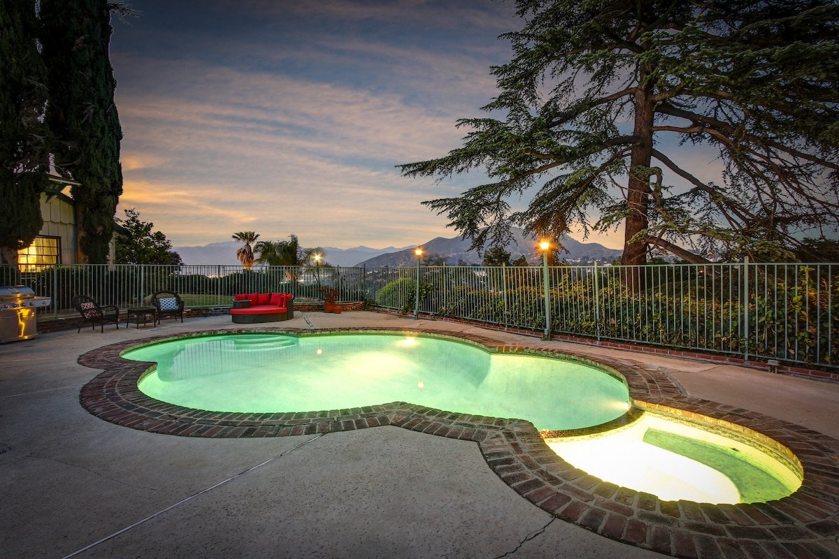 Hollywood Hills Villa Panoramic View heatd PoolSpa gallery image 2