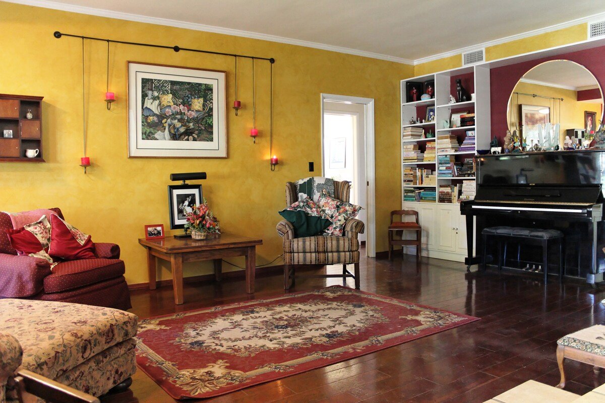 Sweet Pasadena & Rose Bowl Retreat gallery image 5