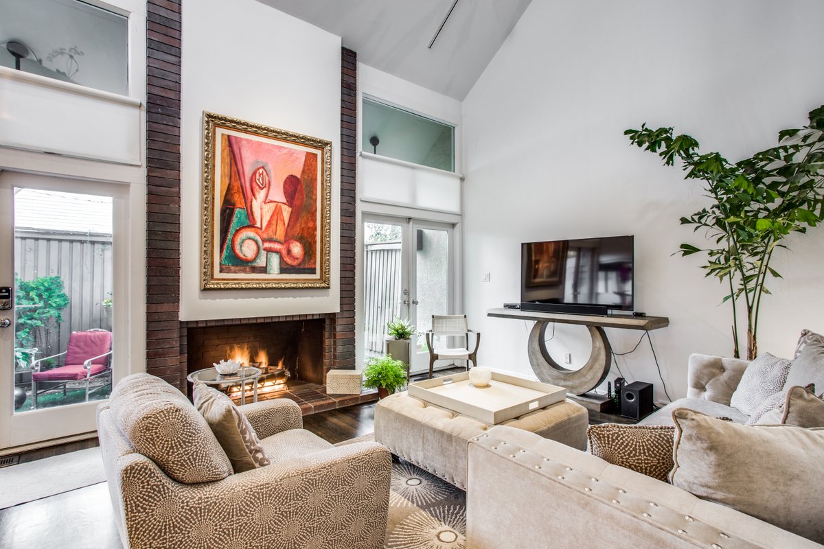 Sweet Retreat-Highland Park