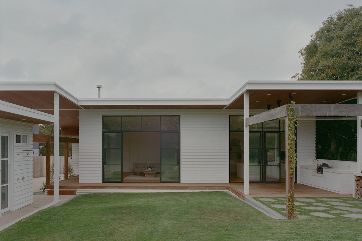 Torquay Beach House gallery image 2