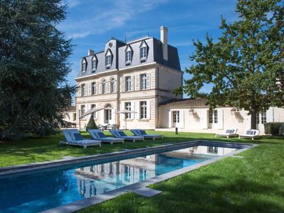 Live the castle life in Malescasse