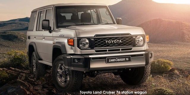 TOYOTA LANDCRUISER 76 2.8 GD-6 VX S/W A/T - 2 