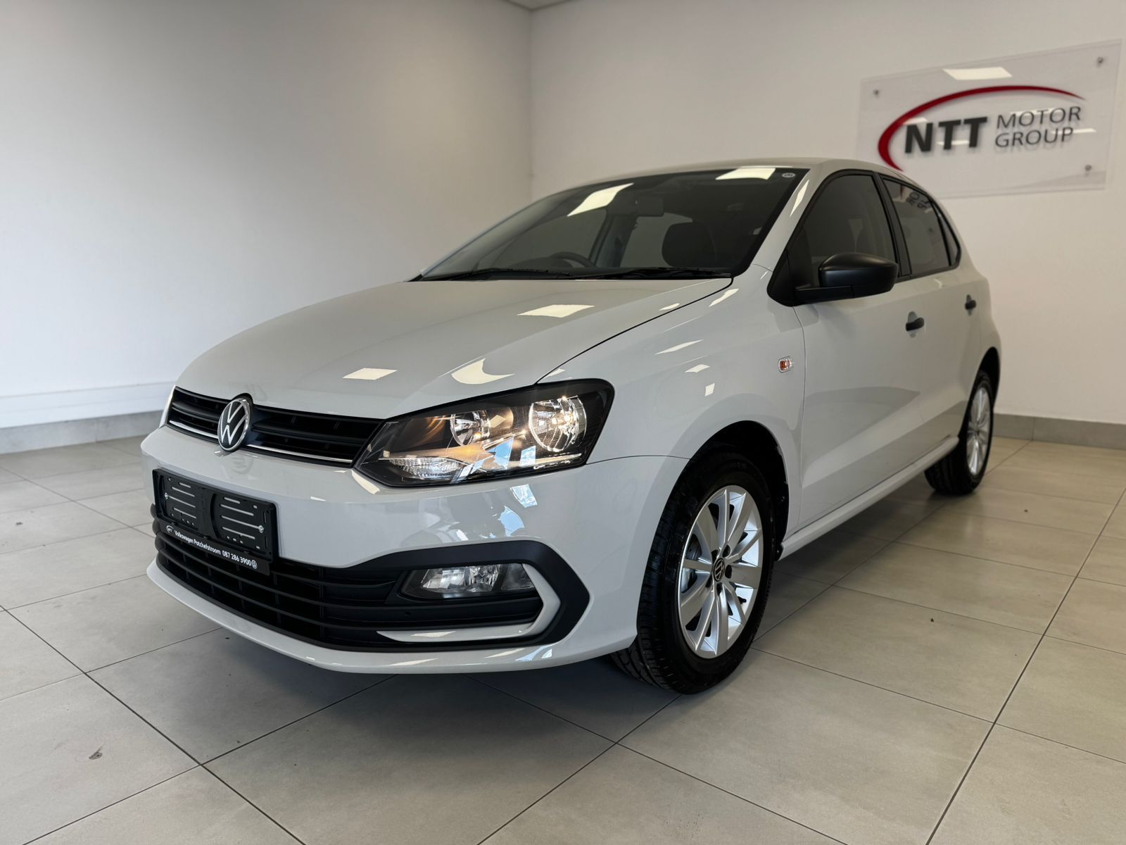 VOLKSWAGEN POLO VIVO 1.4 for Sale in South Africa