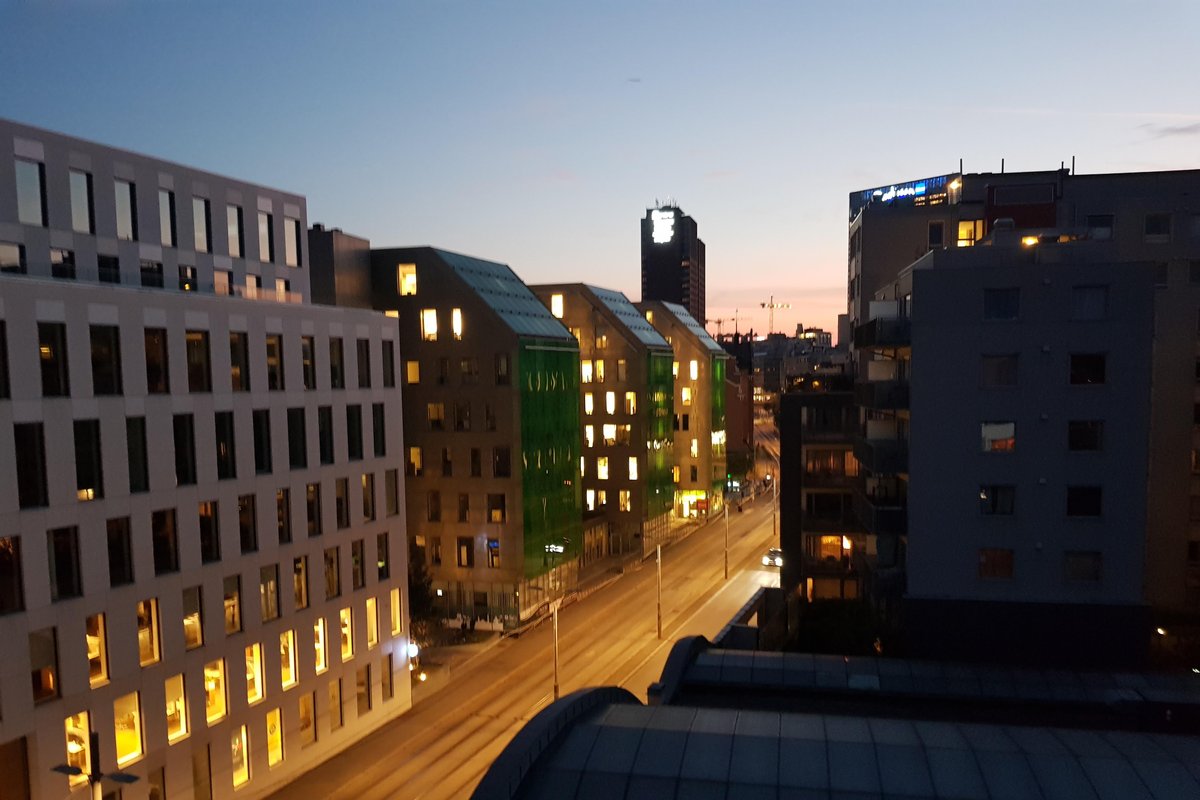 _2 bedrooms w mini kitchen by Oslo Central Station