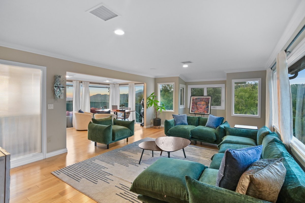 Dream House W/ unobstructed views in Pasadena