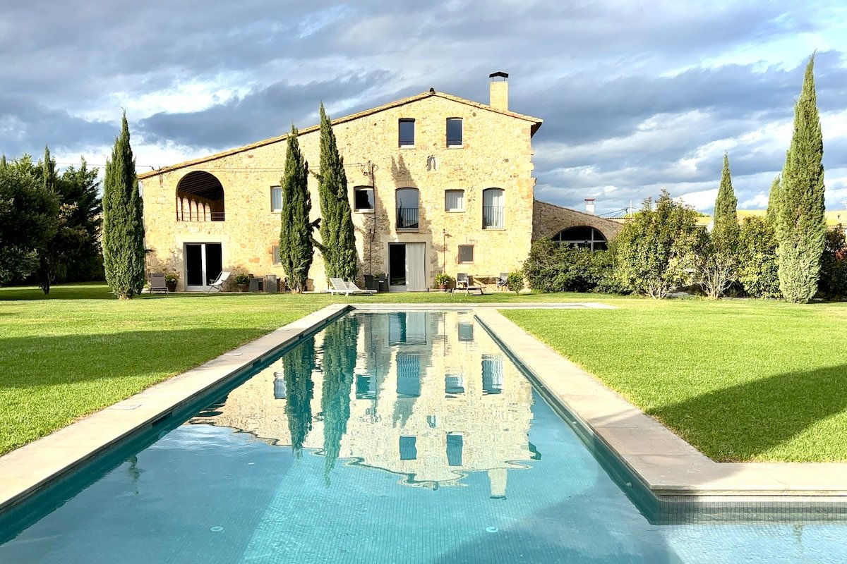 17 th century villa 4 km from the sea 1200m2 gallery image 2