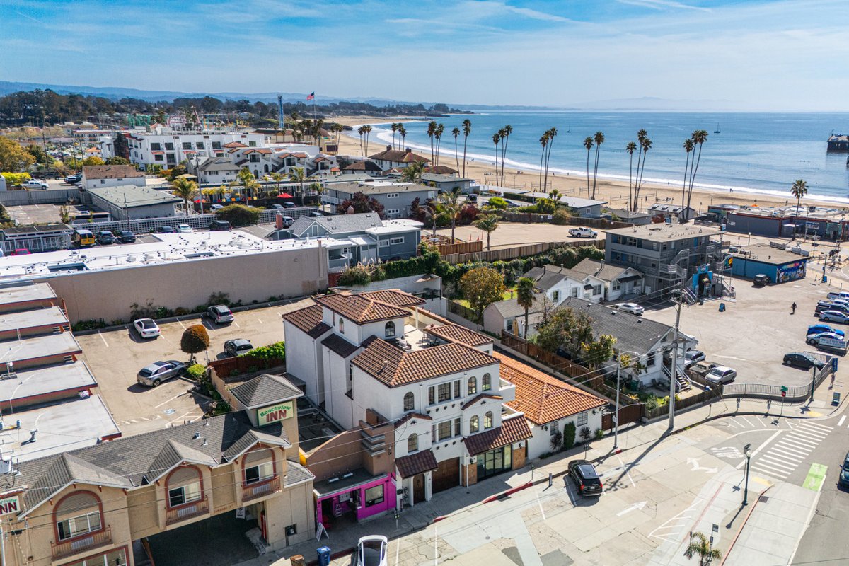 WOW! Gated 5-Suite Coastal Retreat @ Main Beach