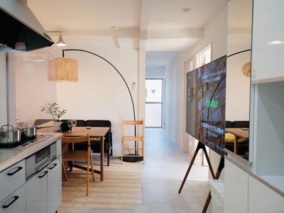 #KBK9A*｜新宿・歌舞伎町｜5卧室95㎡超大平层｜超级繁华地段的摩登公寓｜地铁站步行3分钟