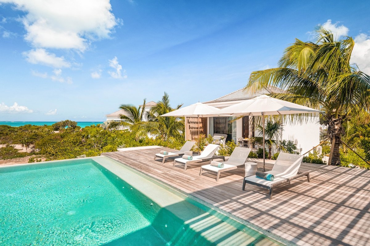 Beach Enclave Grace Bay V3 – 6 BD Oceanview Villa gallery image 5