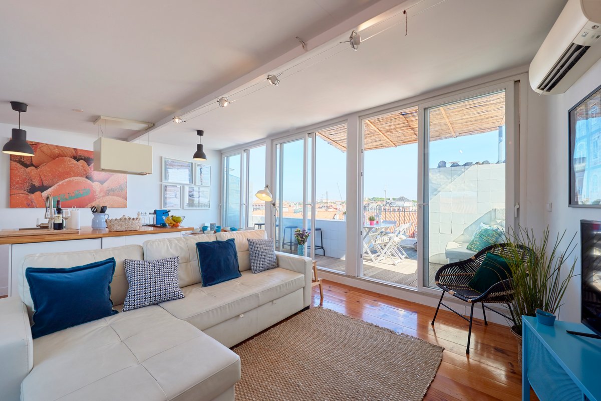 Chiado Terrace with stunning views – 3BR_3WC_AC!