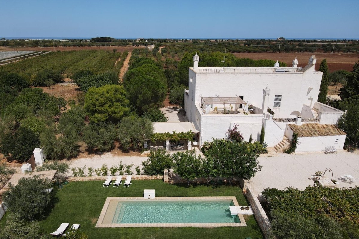 Masseria Le Cerase – Stunning Masseria with Pool gallery image 2