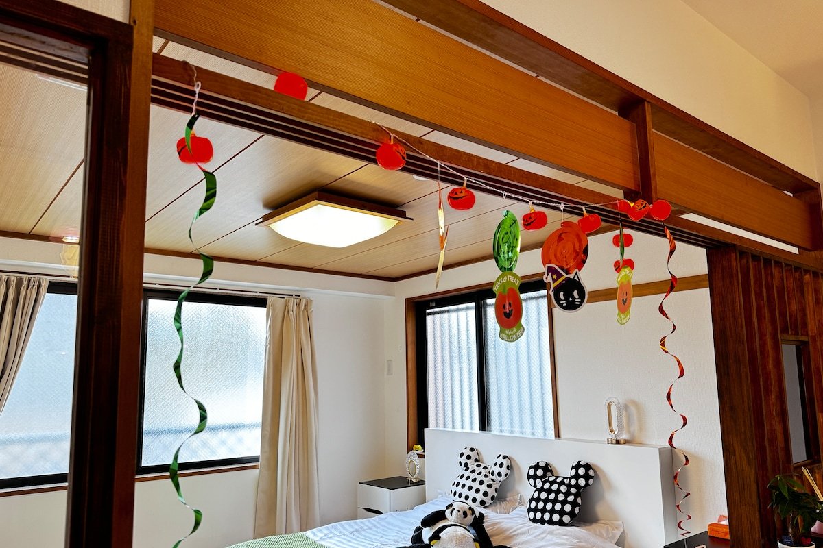 Ikebukuro 8min train. 6bedrooms with EV free wifi gallery image 5