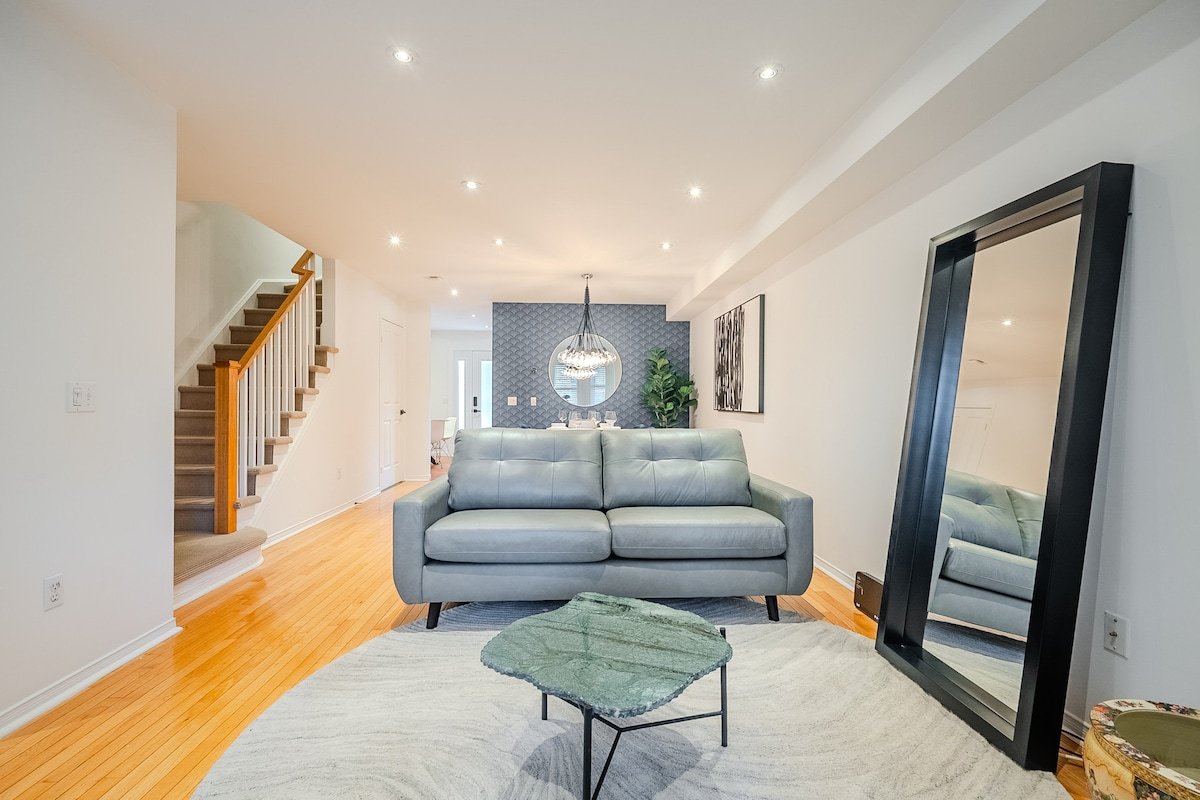 Modern 3BR Home | Private Backyard + Office gallery image 2