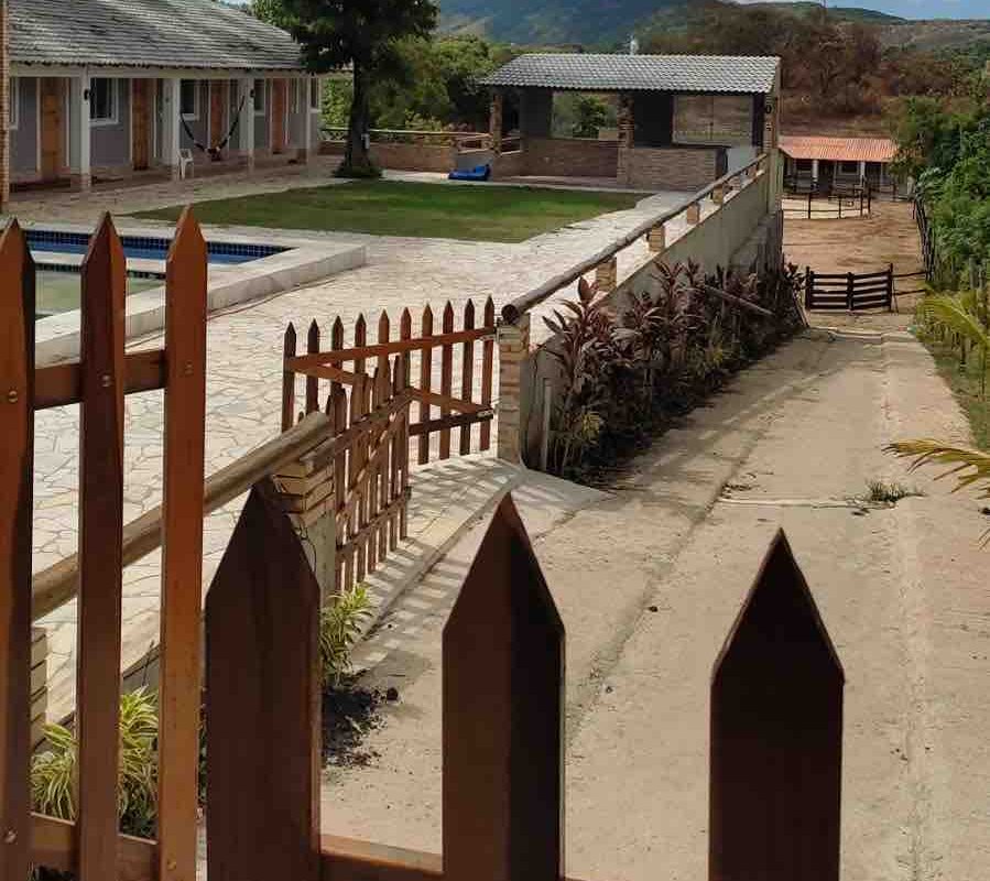 Rancho BH – Sítio com Piscina e Quadra de Areia gallery image 5