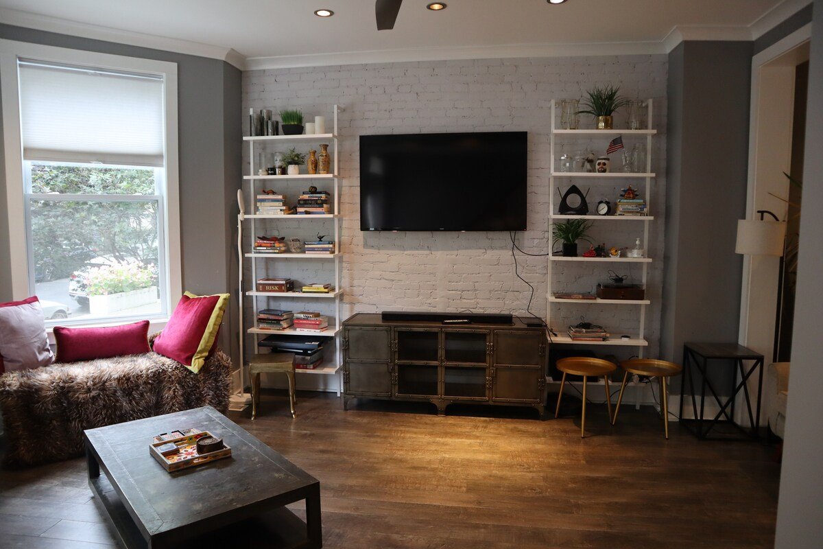 3Bed 2.5Bath Downtown DC’s Best Near Everything gallery image 4