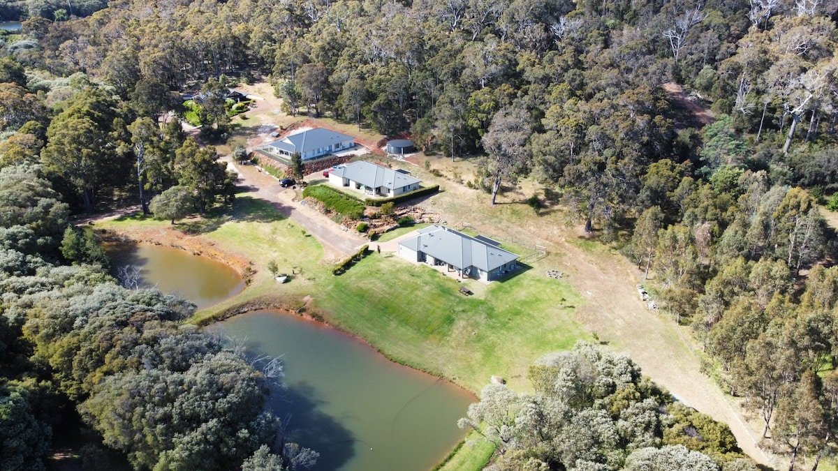 Wildgreen Villa—Lakeside Hideaway in Winery Estate gallery image 2