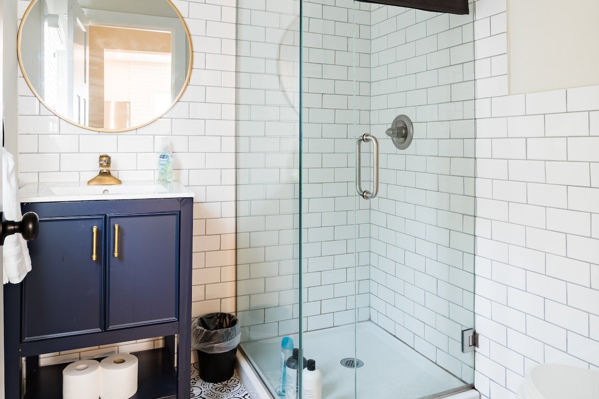 Modern & Spacious 4BR in Central SE PDX! gallery image 4