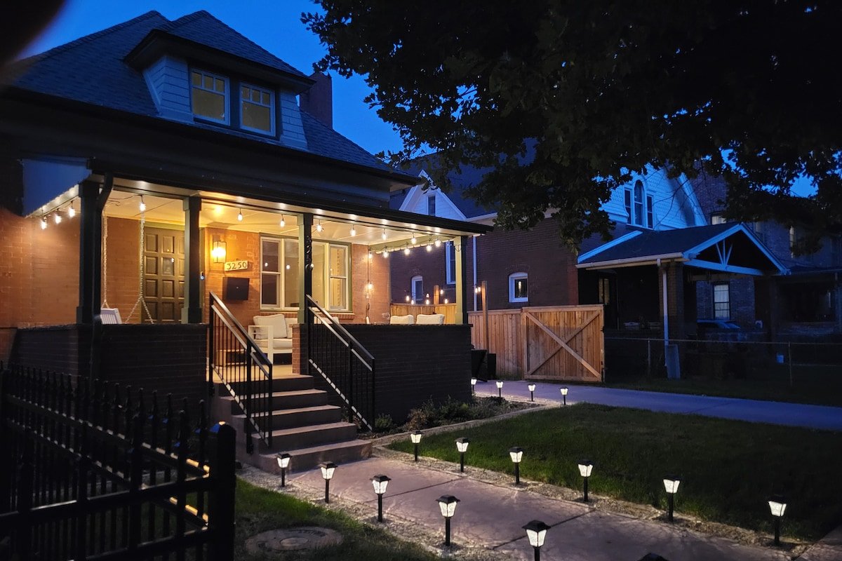 Group Retreat|4BR 4BA|LoHi|Stocked|Easy Checkout gallery image 5