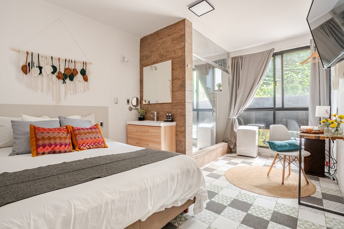 Best location in Condesa: AC, patio, great kitchen gallery image 4