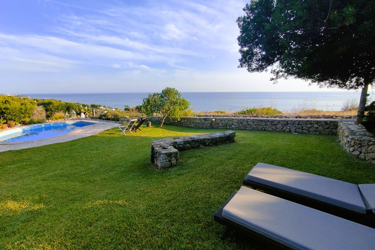 Holiday Cottage, great sea view