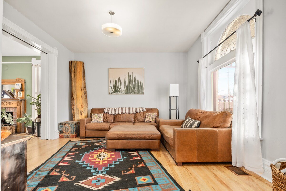 Historic Urban Oasis – Art Dist. gallery image 4