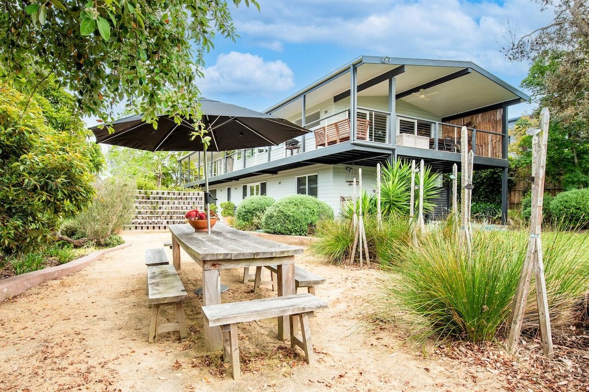 Evans Beach Retreat gallery image 2