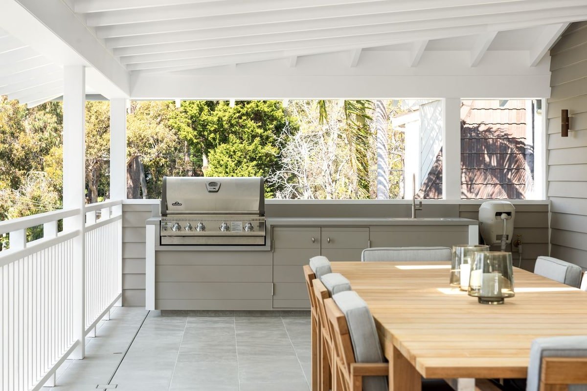 Pacific View by Palm Beach Holiday Rentals gallery image 5