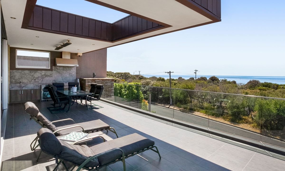 Bayview – Bay Views