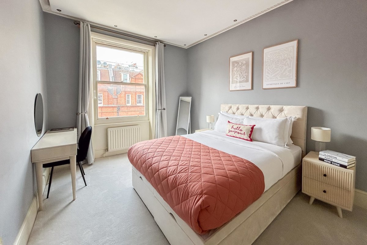 The Sophisticated Apartment in Knightsbridge gallery image 4