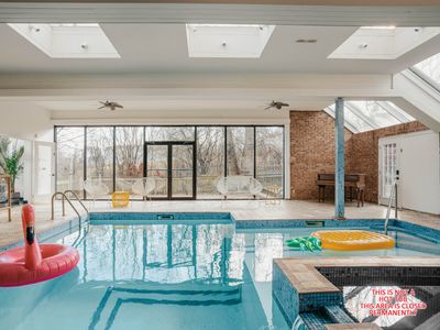 Toronto Vacation | ➊ The One Toronto Villa