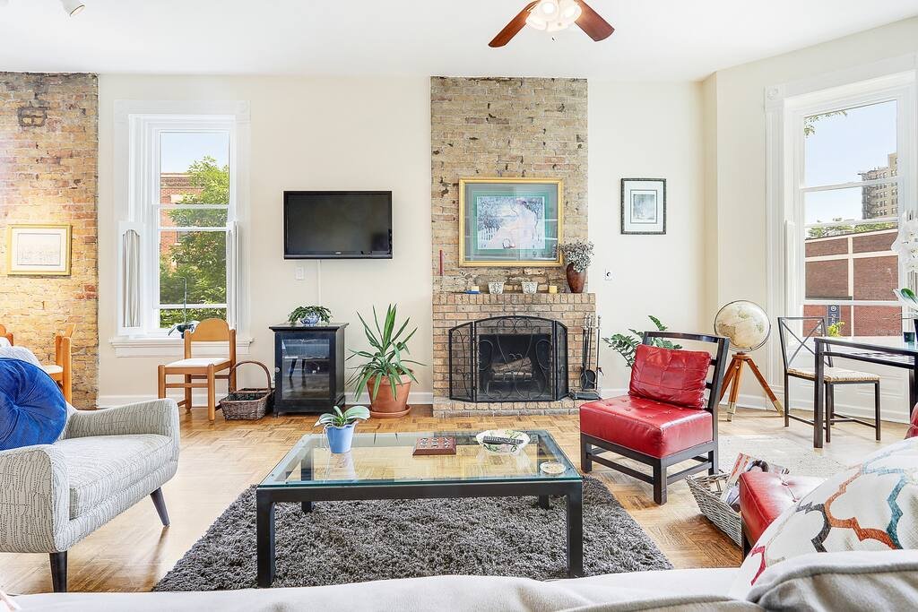 ❤︎ of Lincoln Park | 11ft Ceiling | 1,750ft² | W/D
