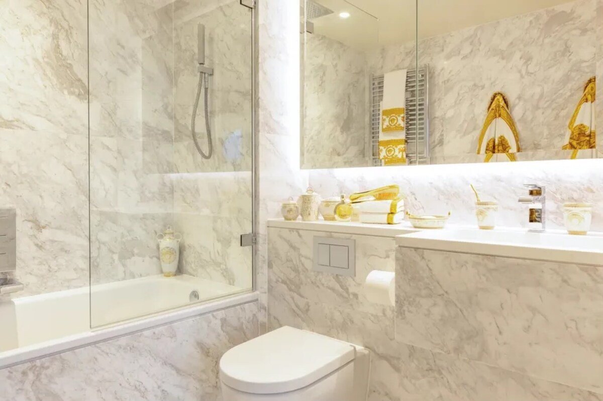 Quiet Luxury Escape for 6 in Covent Garden gallery image 5