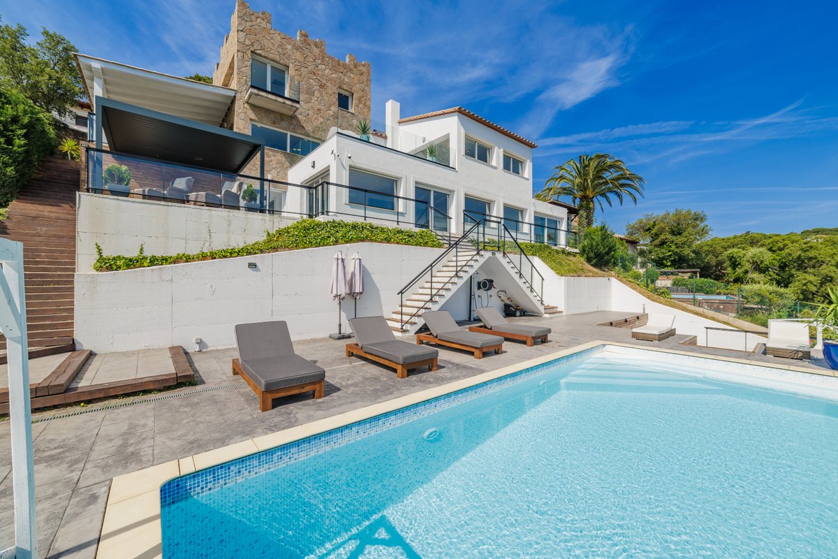 Villa Sea & Mountain View & Game Room 19 Guests