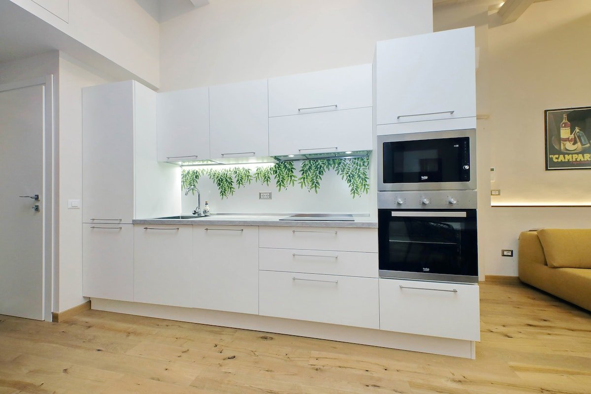 Modern & Spacious Retreat w/ Charming Expose Brick gallery image 5