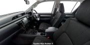 TOYOTA HILUX BEV 4X4 A/T P/U D/C - 22 thumb