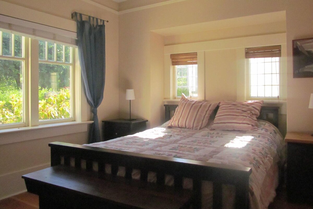 Gonzales Beach Character Home gallery image 4