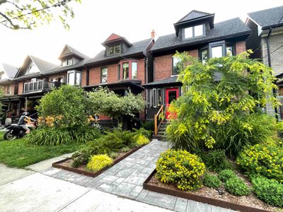 Stylish. Spotless. Superb Location. HighParkHomes