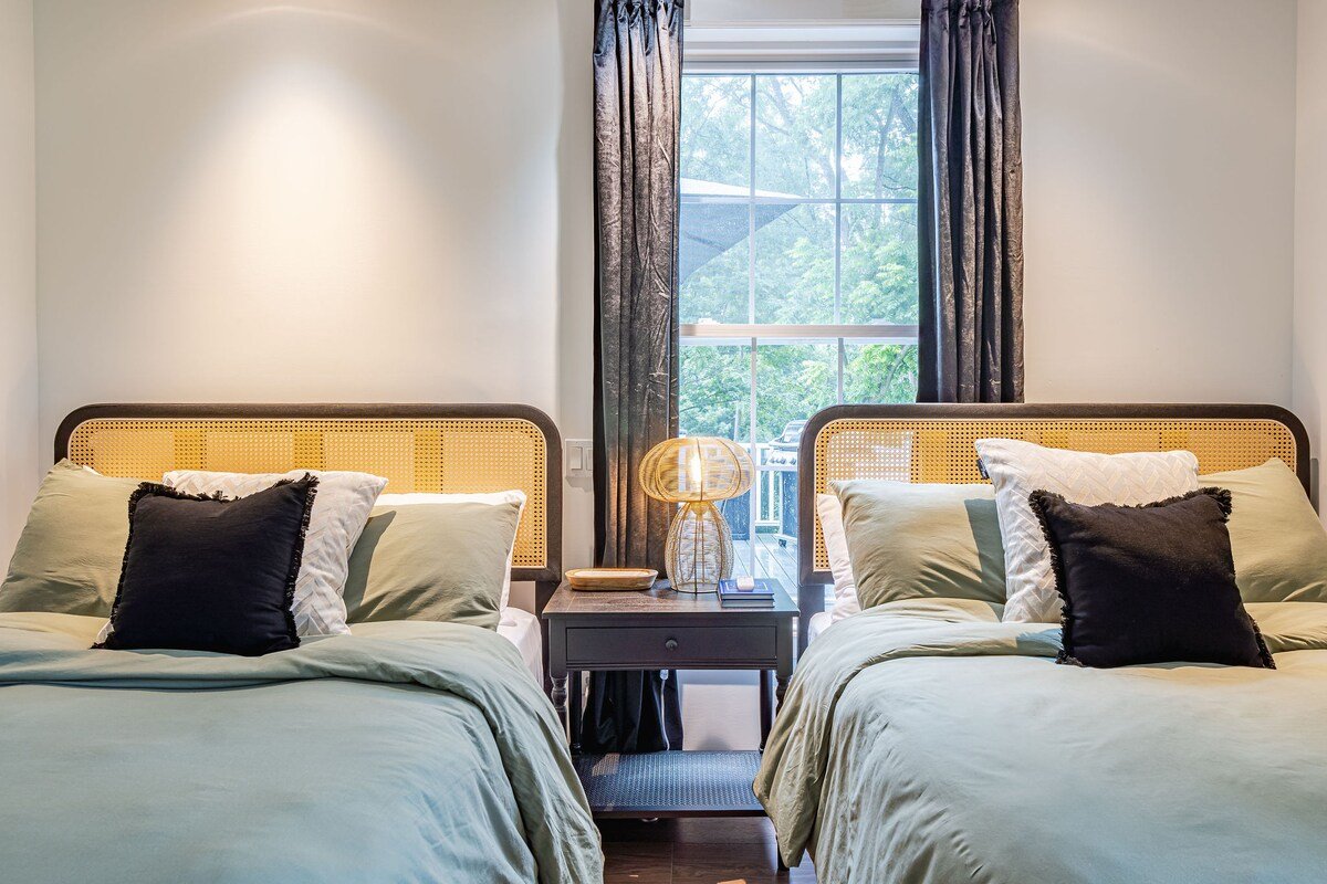 Luna Cove: Premier Hudson Valley Getaway gallery image 5