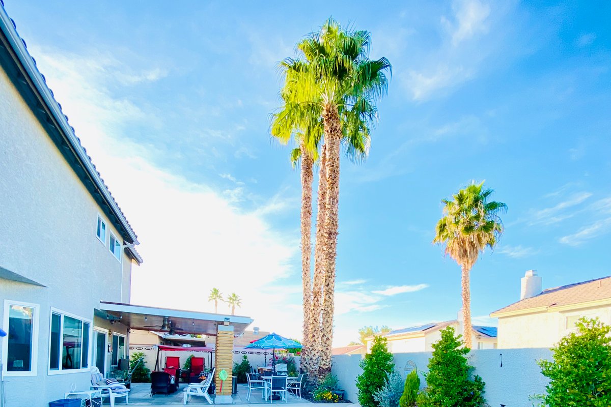 Henderson 4-Bedroom 3-Bath Home with Pool and BBQ