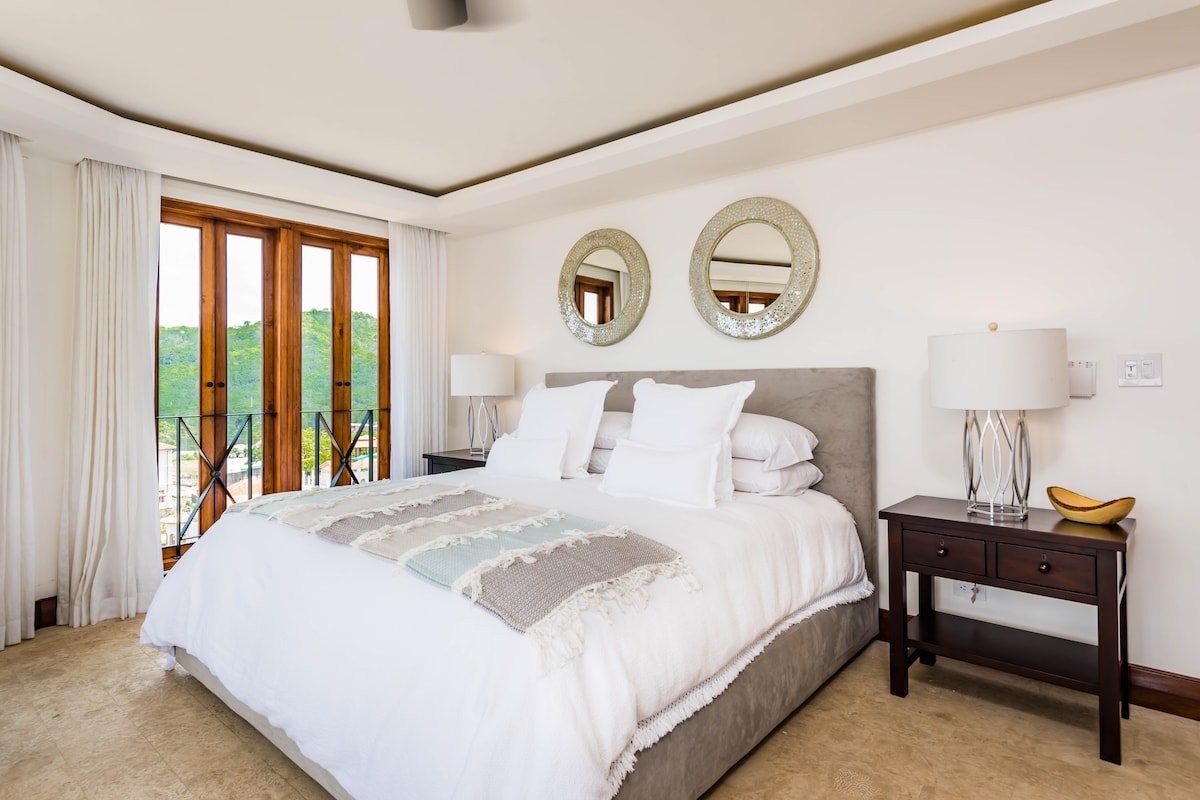 Ocean View, Pool & Beach Club – Villa del Sol gallery image 2