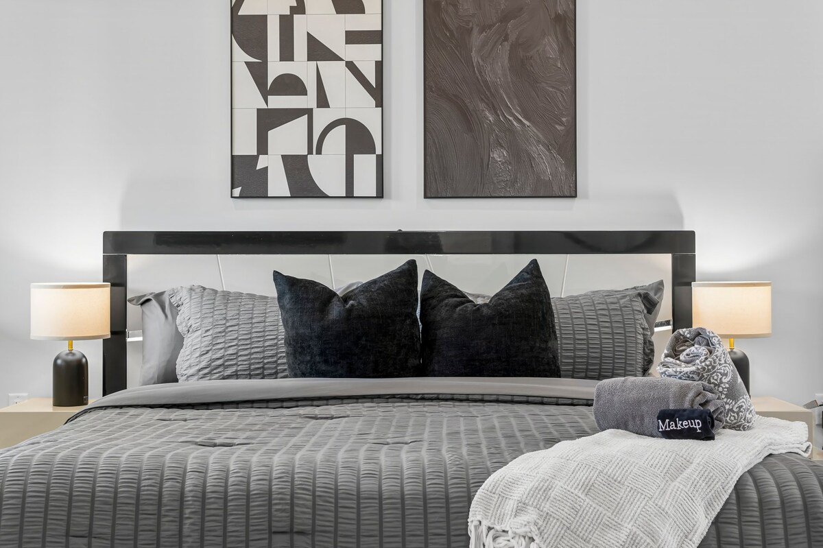 LUXE PCB | Pool, Elevator, Arcade, Grill, Sleep 16 gallery image 3