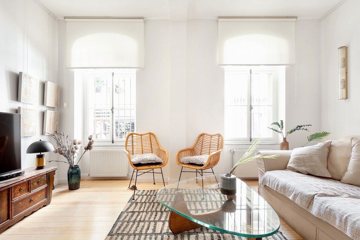 Urban Bridge Loft – 3BR – 2BA – Galata gallery image 5