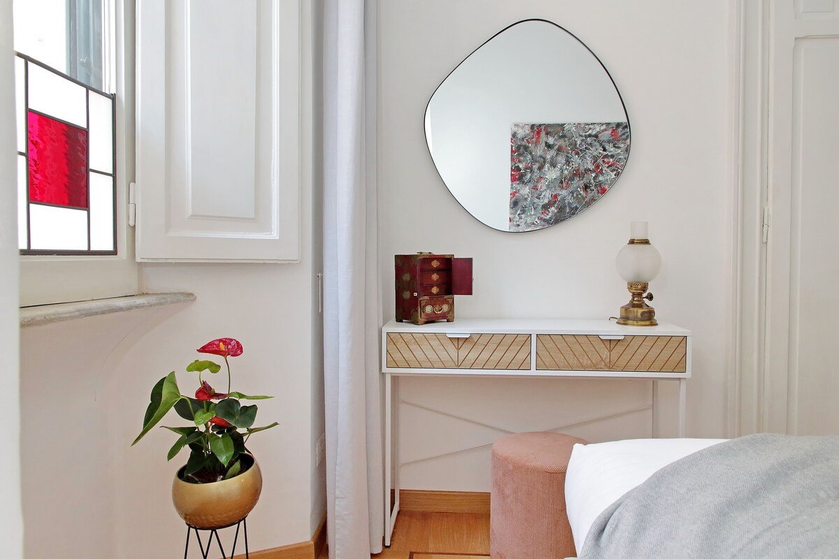 TreasureRome Vatican Charme 4BR gallery image 4