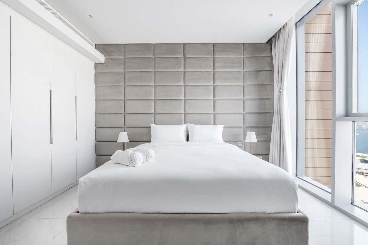 Spectacular 3+1 BR condo facing THE DUBAI EYE gallery image 4