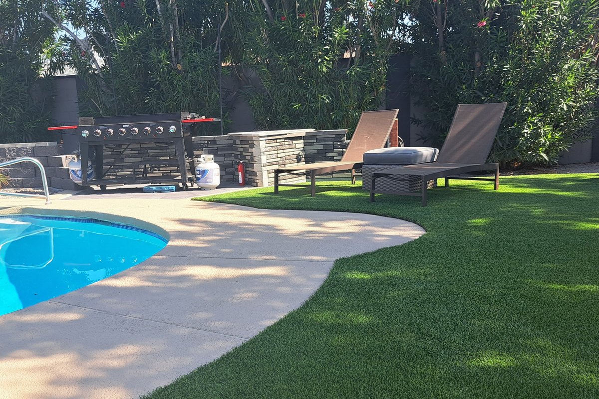 Amazing Pool, Spa & Outdoor Entertainment