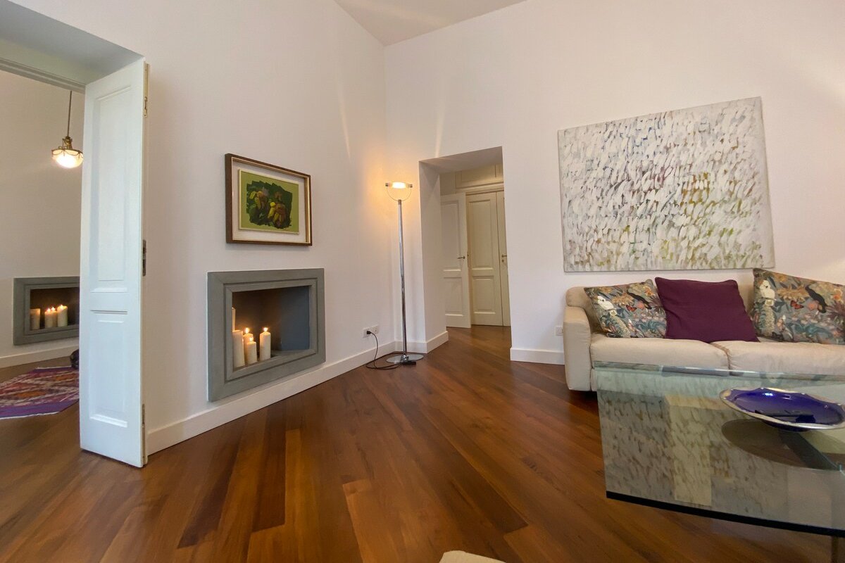 Spanish steps Luxury home gallery image 3