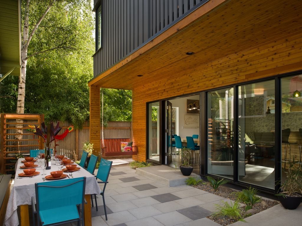 Stunning Home In Trendy Mississippi District gallery image 5